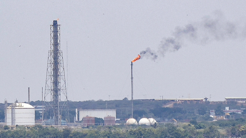 China Slams U.S. Tariffs on Venezuelan Oil Imports 🛢️🇨🇳