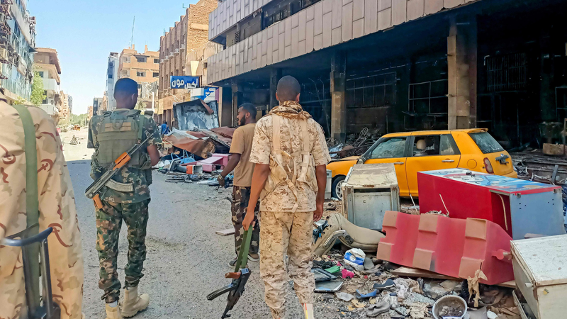 0PBPTF12LEDX43ST5DAV - 🌍NewspaperAmigo – Your Global News Buddy 🗞️ Sudanese Army Secures Khartoum Airport in Major Strategic Shift 🇸🇩✈️