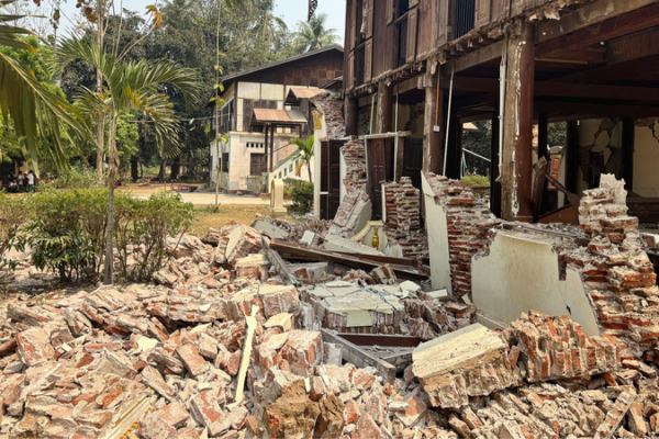 Major 7.9 Magnitude Earthquake Strikes Myanmar: Latest Updates 🌍💥 Major 7.9 Magnitude Earthquake Strikes Myanmar: Latest Updates 🌍💥 video poster