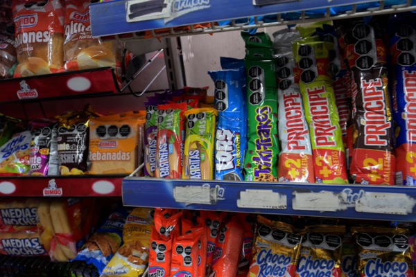 Mexico Bans School Junk Food to Tackle Childhood Obesity 🚫🍟 video poster