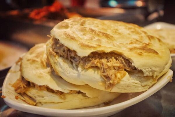 🍔 Ancient Chinese ‘Meat Sandwich’ Steals the Foodie Spotlight! 🥙 __Ancient_Chinese__Meat_Sandwich__Steals_the_Foodie_Spotlight___