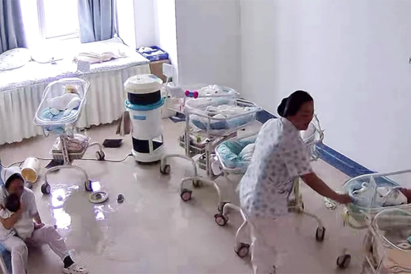 Hero Nurses Shield Newborns During Myanmar Earthquake 🌍👶 Hero Nurses Shield Newborns During Myanmar Earthquake 🌍👶 video poster