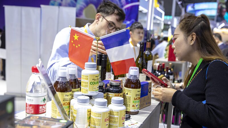 __China___France_Vow_to_Tackle_Trade_Tensions_with_Dialogue__