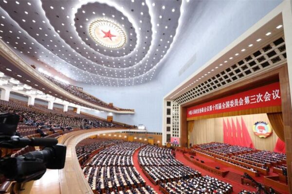 China’s 2025 Vision: Boost Talent, Tech & Education 🌟👩🔬📚 China_s_2025_Vision__Boost_Talent__Tech___Education_____