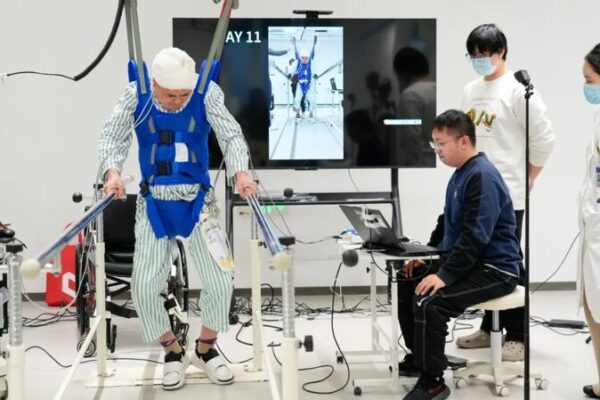China’s Brain-Spine Tech Helps Paralyzed Patient Walk 🧠💪 China_s_Brain_Spine_Tech_Helps_Paralyzed_Patient_Walk___