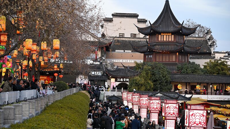 China_s_Consumer_Boom_Fuels_Growth___Livelihoods___