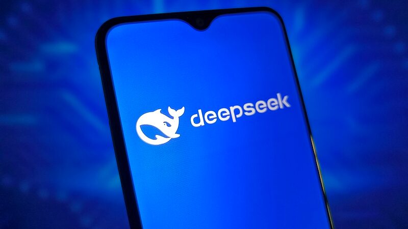 DeepSeek_Shakes_Up_AI_World____A_New_Era_Beyond_Silicon_Valley_ - 🌍NewspaperAmigo – Your Global News Buddy 🗞️ DeepSeek_Shakes_Up_AI_World____A_New_Era_Beyond_Silicon_Valley_