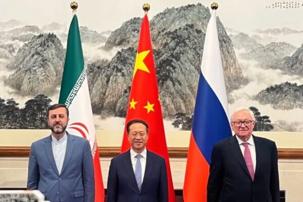 π Global Netizens Back Chinaβs Diplomatic Push in Iran Nuclear Talks π₯β¨ __Global_Netizens_Back_China_s_Diplomatic_Push_in_Iran_Nuclear_Talks___