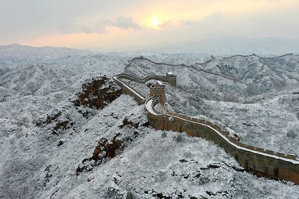 Great Wall Blossoms with Spring Snow! ❄️🏯 Great_Wall_Blossoms_with_Spring_Snow_____