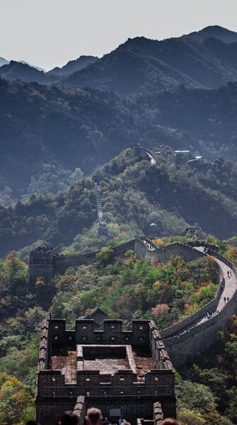 Great_Wall_Visitors_Share_Top_China_Travel_Hacks_____poster - 🌍NewspaperAmigo – Your Global News Buddy 🗞️ Great_Wall_Visitors_Share_Top_China_Travel_Hacks____ video poster