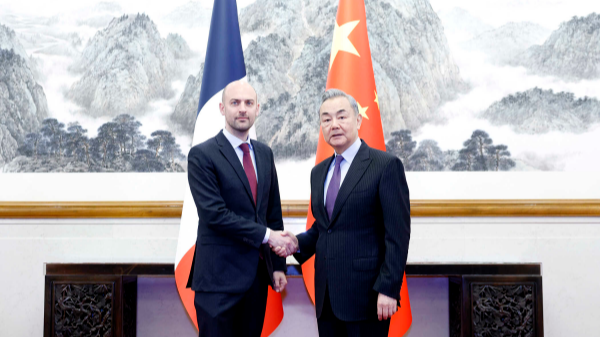 China & France Unite Against Global Decoupling 🌍⚡ China & France Unite Against Global Decoupling 🌍⚡
