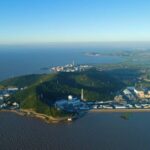 HSGUQLNRDDXICVBSCU7W - 🌍NewspaperAmigo – Your Global News Buddy 🗞️ Qinshan Nuclear Power Hits 40: From Pioneering Reactors to Lunar Tech 🚀⚡ video poster