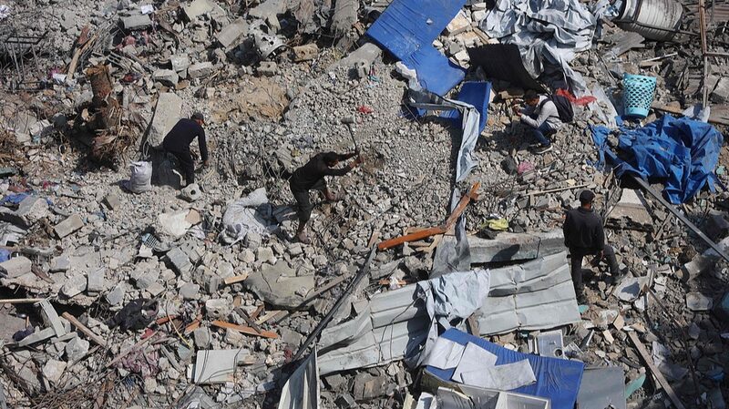 Israel_Escalates_Gaza_Strikes_as_Hostage_Talks_Fail__Live_Updates