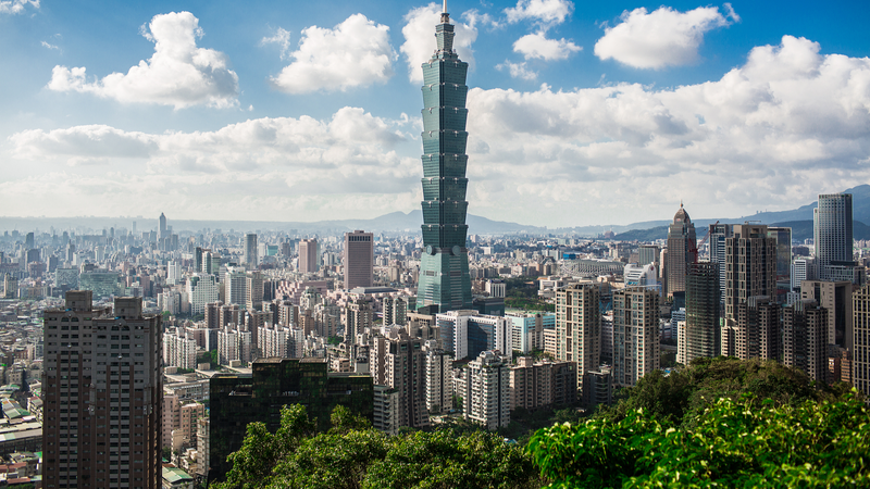 TSMC in Crosshairs: Taiwan Chip Giant Caught in Geopolitical Storm ⚡🤖