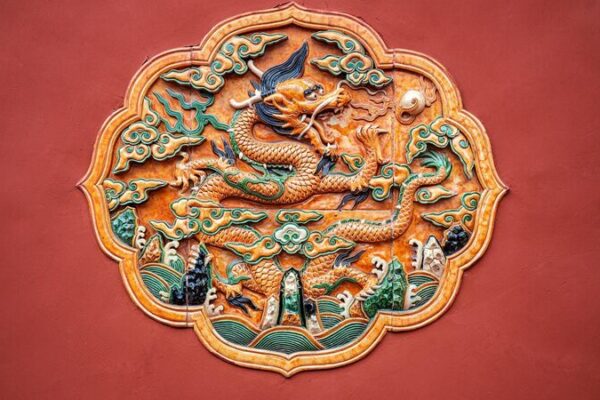 __Meet_the_Master_Who_Painted_a_Dragon_For_China_s_Cultural_Revival__ video poster