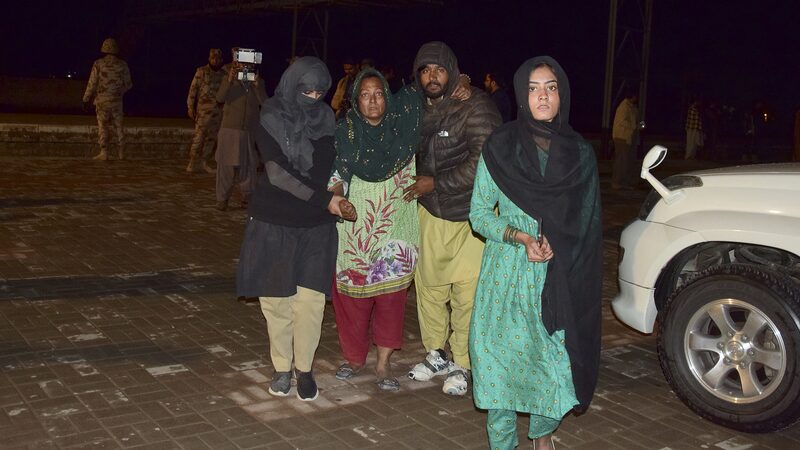 Pakistan_Train_Attack__155_Rescued_as_Operation_Intensifies