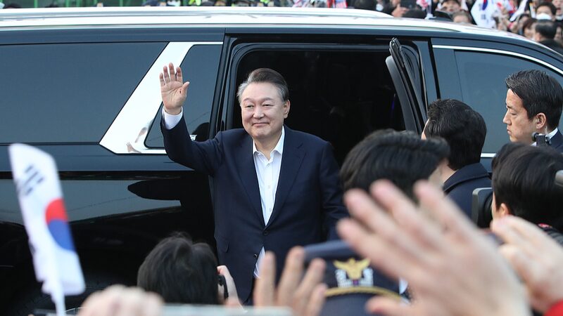 S__Korea_Prosecutors_Vow_to_Fight_On_as_Ex_Leader_Yoon_Walks_Free____ - 🌍NewspaperAmigo – Your Global News Buddy 🗞️ S__Korea_Prosecutors_Vow_to_Fight_On_as_Ex_Leader_Yoon_Walks_Free____