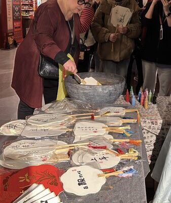 Step Into Ancient Chang’an: Time Travel Thrives in New Immersive Market 🏮✨ Step_Into_Ancient_Chang_an__Time_Travel_Thrives_in_New_Immersive_Market___ video poster