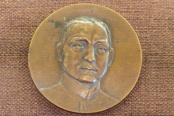 Sun Yat-sen Centennial: China Honors Revolutionary Legacy 🇨🇳✨ Sun_Yat_sen_Centennial__China_Honors_Revolutionary_Legacy____