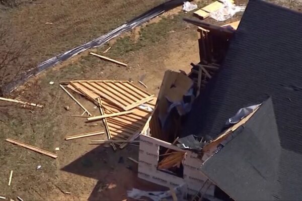 ๐ช๏ธ Tornado Rips Through North Carolina, Leaves Trail of Destruction ___Tornado_Rips_Through_North_Carolina__Leaves_Trail_of_Destruction video poster