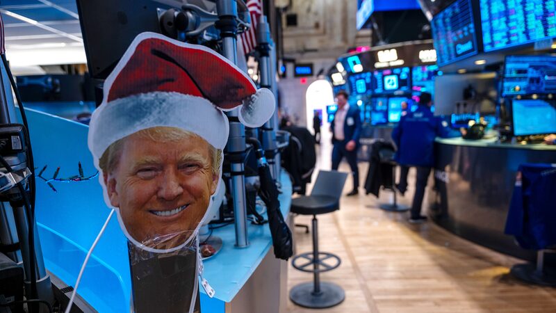 __US_Stocks_Tumble_as_Recession_Worries_Shake_Markets