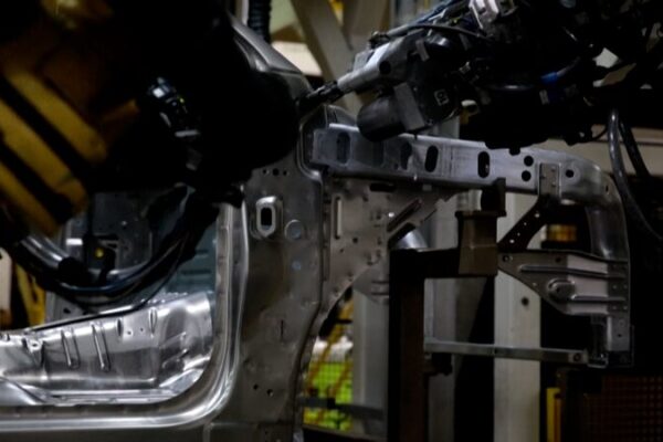 U.S. Tariffs Threaten Canadian Auto Industry: What’s Next? 🚗💥 U_S__Tariffs_Threaten_Canadian_Auto_Industry__What_s_Next____ video poster
