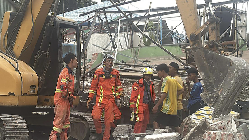 China Leads Regional Aid Efforts After Myanmar Quake 🌍🤝