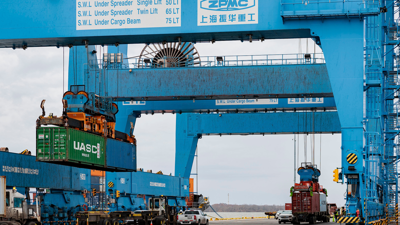 Trump's New Tariff Plan Sparks Trade Fears: A Closer Look 🌍⚖️