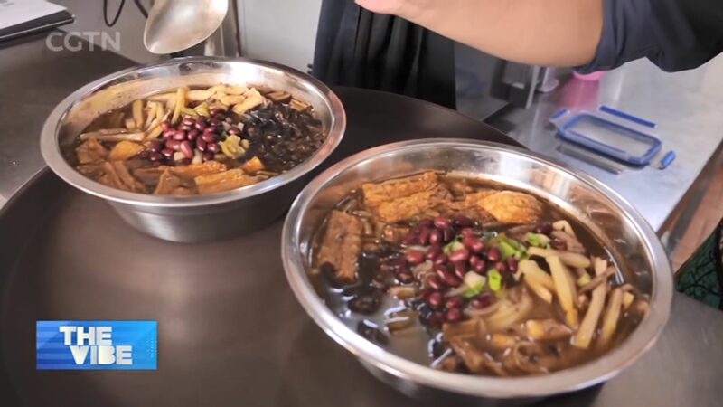 WNLFI7S2HMP4Z7NPI7WN - 🌍NewspaperAmigo – Your Global News Buddy 🗞️ 🍜 Chinese Food Fever Hits Uganda: Cross-Cultural Cuisine Goes Viral! video poster