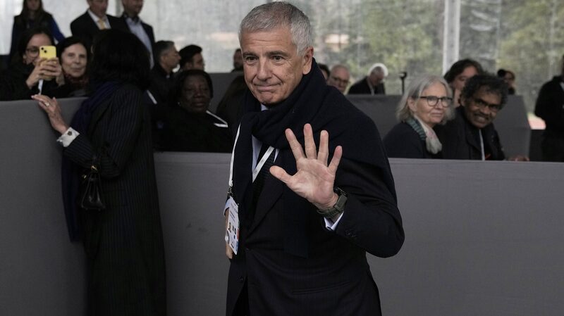 IOC Presidential Race Heats Up as Samaranch Downplays Front-Runner Status 🌍🏅