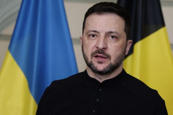 Zelensky Approval Surges Amid US Tensions: Poll 🌍📈 Zelensky_Approval_Surges_Amid_US_Tensions__Poll___