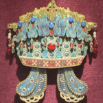 271LJSXE40UA3XAL47VW - 🌍NewspaperAmigo – Your Global News Buddy 🗞️ Phoenix Coronet Fridge Magnets Sweep China's National Museum 🏛️✨ video poster