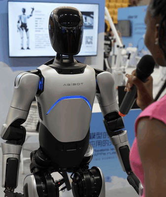 🤖 Wuhan’s AI Expo Dazzles With Futuristic Robots & Chess Battles! 🤖 Wuhan's AI Expo Dazzles With Futuristic Robots & Chess Battles! video poster