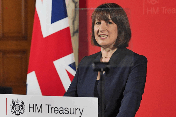UK Draws Red Lines in U.S. Trade Talks: \”No Compromise on Standards\” 🇬🇧🚫 UK Draws Red Lines in U.S. Trade Talks: "No Compromise on Standards" 🇬🇧🚫