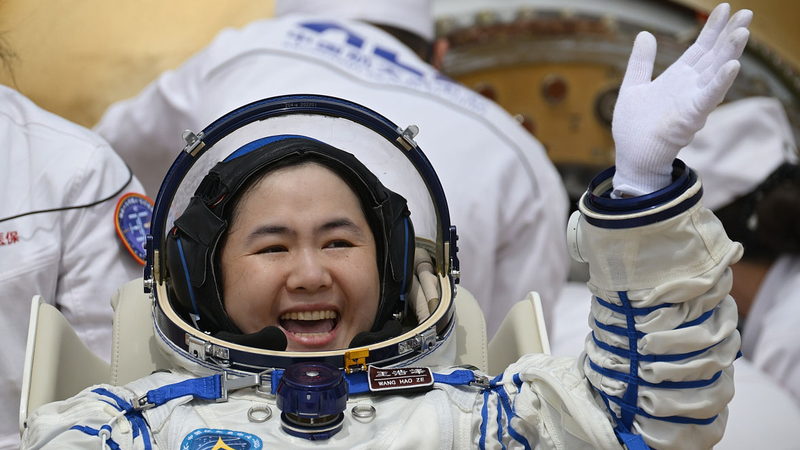 China’s Shenzhou-19 Astronauts Return to Beijing for Recovery 🌟🚀