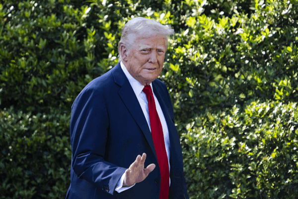 Poll Shock: 59% of Americans Say Trump Hurt the Economy 🗳️📉 Poll Shock: 59% of Americans Say Trump Hurt the Economy 🗳️📉