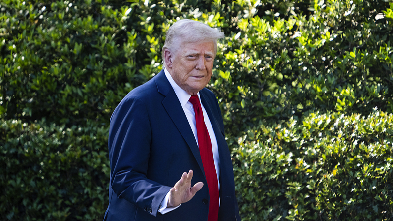 Poll Shock: 59% of Americans Say Trump Hurt the Economy 🗳️📉