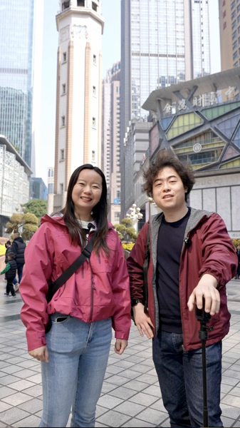 9QRG07QUEBE704BM8RAH - 🌍NewspaperAmigo – Your Global News Buddy 🗞️ Chongqing’s Cinematic Magic Lights Up Global Screens 🎥🌆 video poster