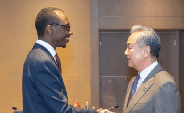 China Backs Ethiopia’s Global Rise 🌍🤝 China Backs Ethiopia's Global Rise 🌍🤝
