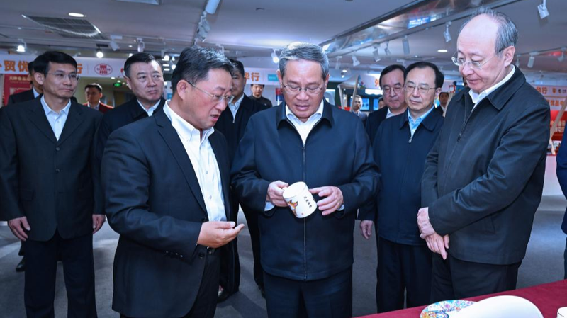 China Premier Urges Bigger Push to Rev Up Consumer Spending 💸🚀