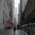 BDOW50YW0EXPKZETFSOO - 🌍NewspaperAmigo – Your Global News Buddy 🗞️ US Tariff Turmoil Sparks Global Business Jitters 🌎💼