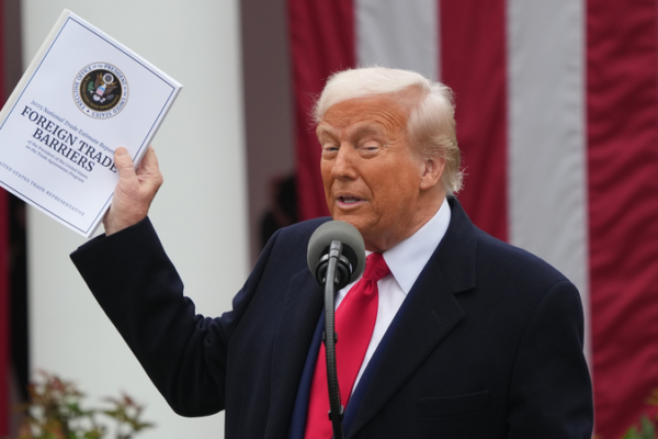 Tariffs Tempest: Trump’s Trade Gamble Explained 🌍⚖️ Tariffs Tempest: Trump's Trade Gamble Explained 🌍⚖️