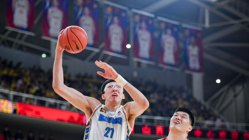 Beijing Ducks Soar Past Shanxi Loongs in Playoff Thriller 🏀🔥