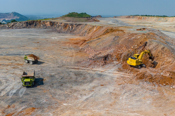 China Tightens Export Rules on Key Rare Earth Minerals 🌏💼