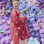 DMG153ZO2XL32L9YMJ3V - 🌍NewspaperAmigo – Your Global News Buddy 🗞️ Beijing Hanfu Festival Blooms with Spring Traditions 🌸🏮 video poster