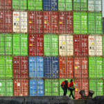 EDC1O4UFU98TST22BMX4 - 🌍NewspaperAmigo – Your Global News Buddy 🗞️ U.S. Tariffs Ignite Global Markets’ Chaos 🌍📉