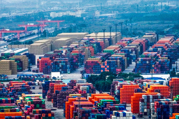 China Hits Back at U.S. Tariffs π₯π Trade War Escalates China Hits Back at U.S. Tariffs π₯π Trade War Escalates