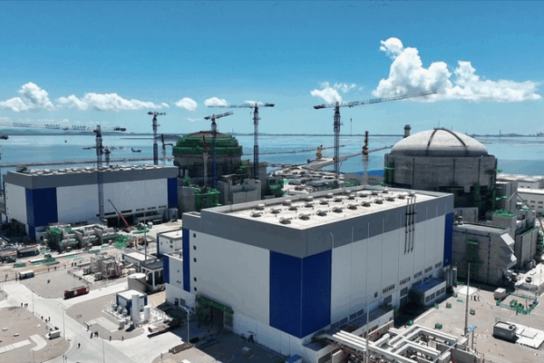 China Powers Up: Over 40 Nuclear Reactors Now Under Construction 🌏⚡ China Powers Up: Over 40 Nuclear Reactors Now Under Construction 🌏⚡