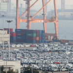 FBT2RBOOXLGS3INTNU81 - 🌍NewspaperAmigo – Your Global News Buddy 🗞️ 🇰🇷 South Korea Pumps $2B into Auto Industry as U.S. Tariffs Bite 🚗💸