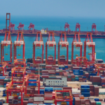 FC5I9QI6QFPPK3EYIYNA - 🌍NewspaperAmigo – Your Global News Buddy 🗞️ Investors Rally Behind Chinese Economy Despite Tariff Tensions 🚀